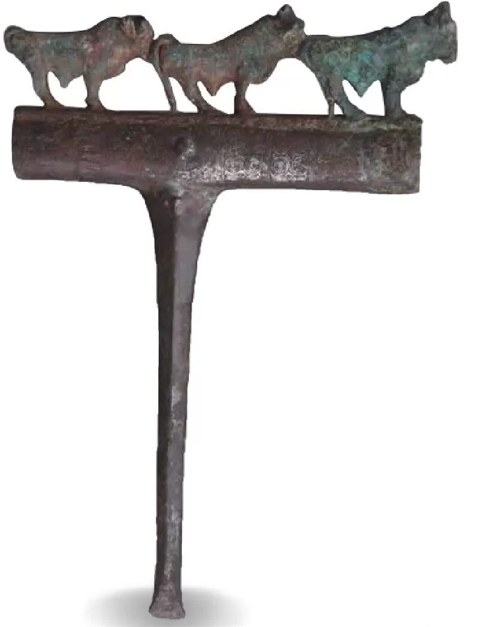 华夏古代青铜器上的牛-图片19